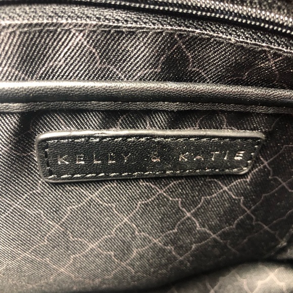 Handbag - Picture 6 of 9